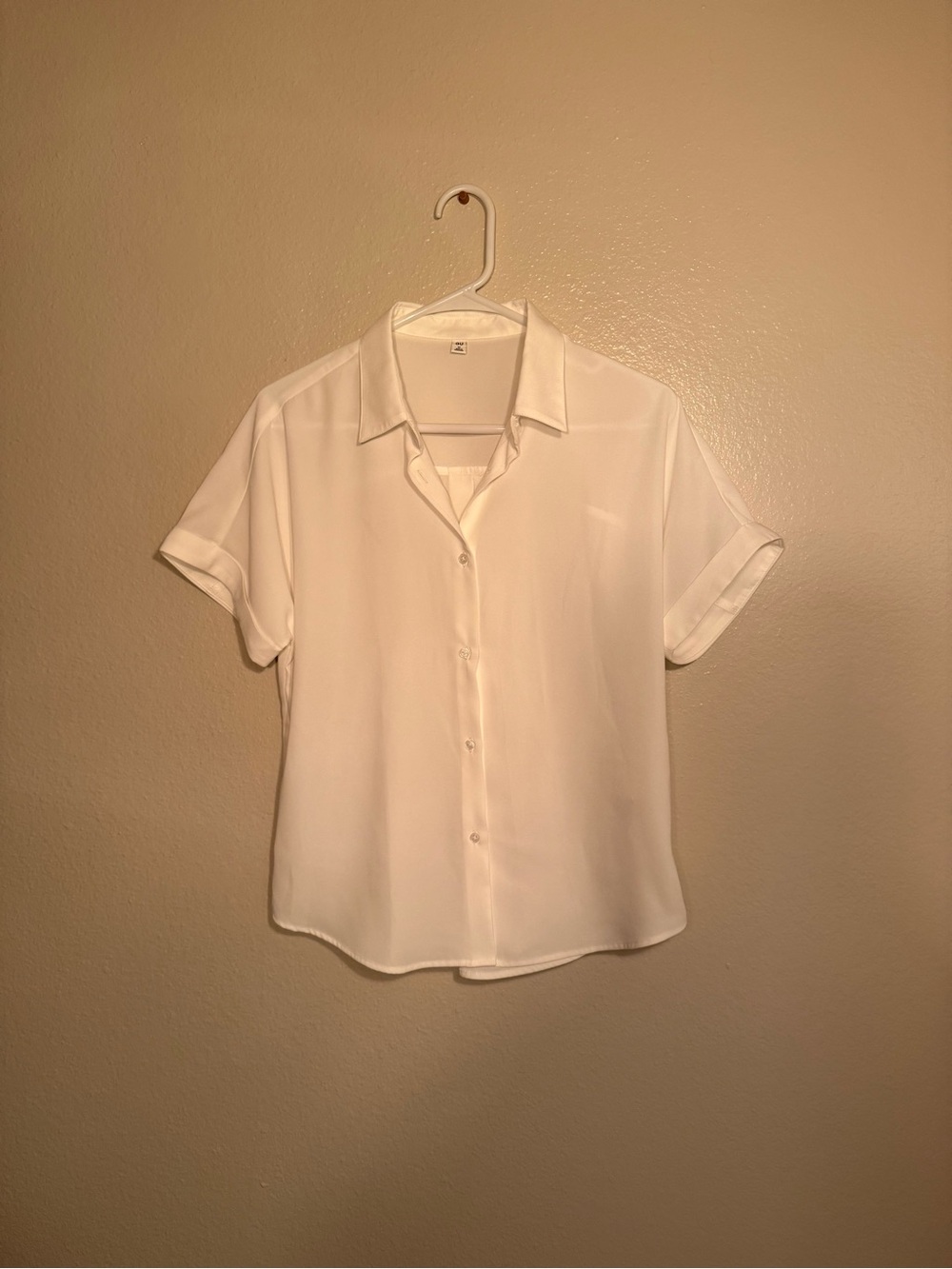 GU Classic White Short Sleeve Button Front Blouse
